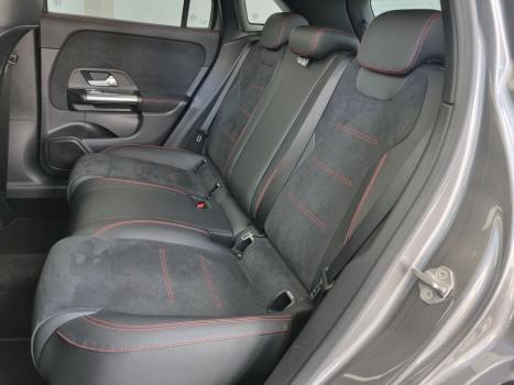 MERCEDES-BENZ GLA 200 1.3 16V 4P GCI AMG LINE 7G-DCT AUTOMTICO, Foto 3