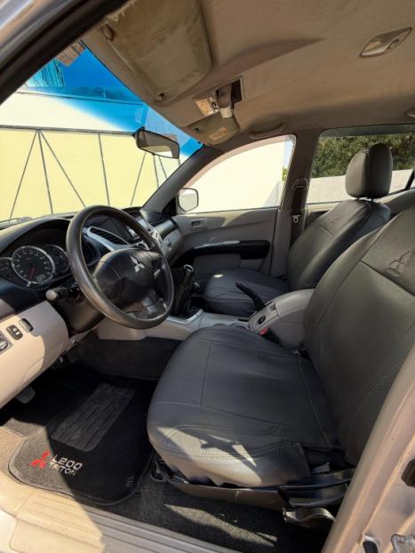 MITSUBISHI L 200 2.5 GLS 4X4 CABINE DUPLA TURBO DIESEL, Foto 4