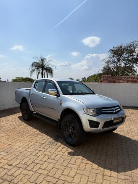 MITSUBISHI L 200 2.5 GLS 4X4 CABINE DUPLA TURBO DIESEL, Foto 5