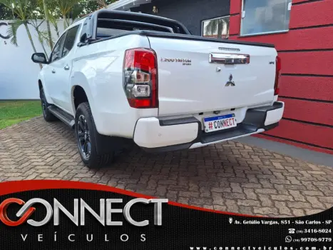 MITSUBISHI L 200 Triton 2.4 16V SPORT HPE 4X4 CABINE DUPLA TURBO DIESEL AUTOMTICO, Foto 3