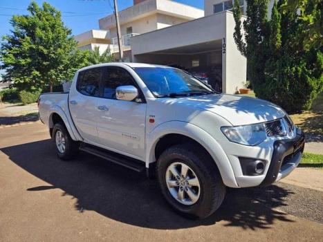 MITSUBISHI L 200 Triton 3.2 16V HPE 4X4 CABINE DUPLA TURBO DIESEL INTERCOOLER AUTOMTICO, Foto 3