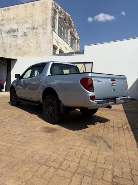 MITSUBISHI L 200 Triton 3.2 16V GLS 4X4 CABINE DUPLA TURBO DIESEL INTERCOOLER, Foto 6