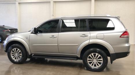 MITSUBISHI Pajero 3.5 V6 24V 4P FLEX HPE 4X4 AUTOMTICO, Foto 3