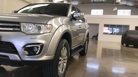 MITSUBISHI Pajero 3.5 V6 24V 4P FLEX HPE 4X4 AUTOMTICO, Foto 7