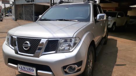 NISSAN Frontier 2.5 SL 4X4 TURBO DIESEL CABINE DUPLA AUTOMTICO, Foto 2