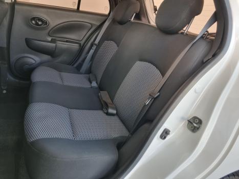NISSAN March 1.0 12V 4P S FLEX, Foto 3