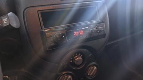 NISSAN March 1.0 16V 4P S FLEX, Foto 10