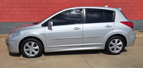 NISSAN Tiida Hatch 1.8 16V 4P SL FLEX, Foto 7