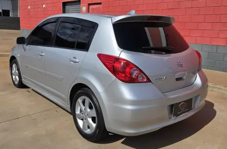 NISSAN Tiida Hatch 1.8 16V 4P SL FLEX, Foto 8