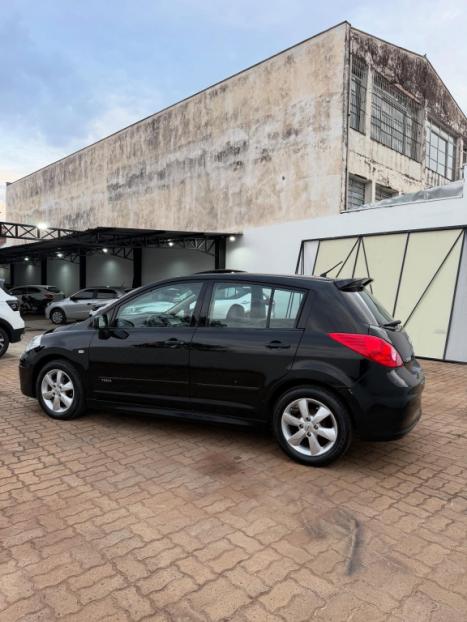 NISSAN Tiida Hatch 1.8 16V 4P S FLEX, Foto 9