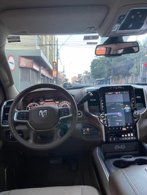 RAM 2500 6.7 I6 24V SLT CABINE DUPLA TURBO DIESEL LARAMIE 4X4 AUTOMTICO, Foto 8