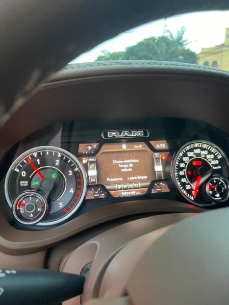 RAM 2500 6.7 I6 24V SLT CABINE DUPLA TURBO DIESEL LARAMIE 4X4 AUTOMTICO, Foto 17