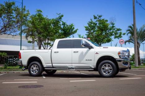 RAM 3500 6.7 I6 LARAMIE CABINE DUPLA TURBO DIESEL AUTOMTICO, Foto 4