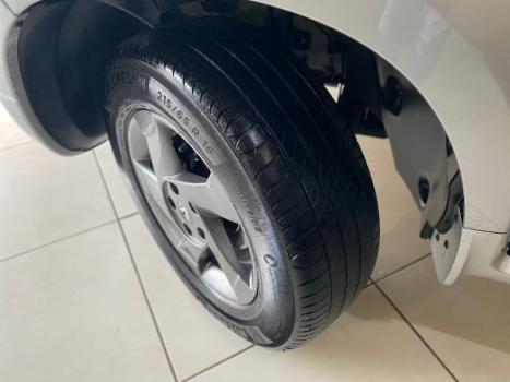 RENAULT Duster 1.6 16V 4P FLEX DYNAMIQUE, Foto 4