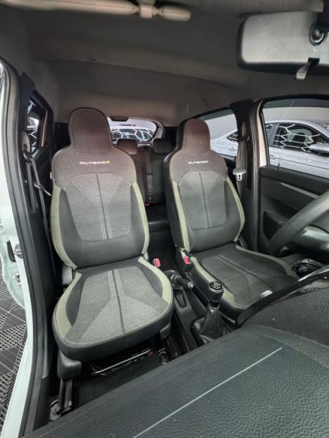 RENAULT Kwid 1.0 12V 4P SCE FLEX OUTSIDER, Foto 10