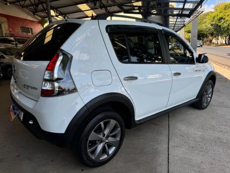RENAULT Sandero 1.6 16V 4P FLEX STEPWAY RIP CURL, Foto 7