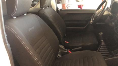 SUZUKI Jimny 1.3 16V 4 ALL 4X4, Foto 13