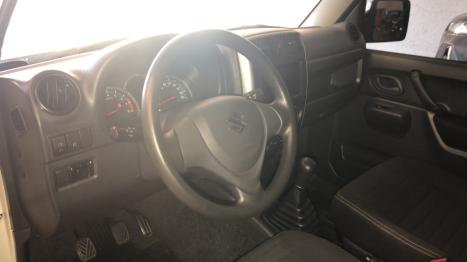 SUZUKI Jimny 1.3 16V 4 ALL 4X4, Foto 15