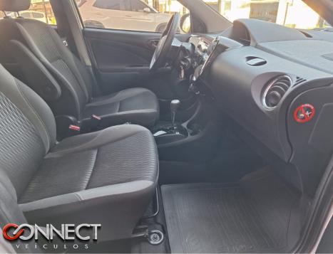 TOYOTA Etios Hatch 1.5 16V 4P FLEX X PLUS AUTOMTICO, Foto 8