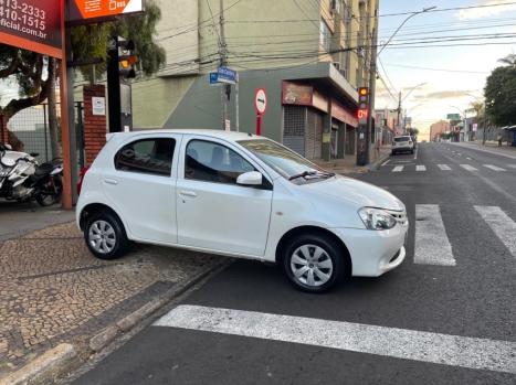TOYOTA Etios Hatch 1.3 16V 4P FLEX X, Foto 4