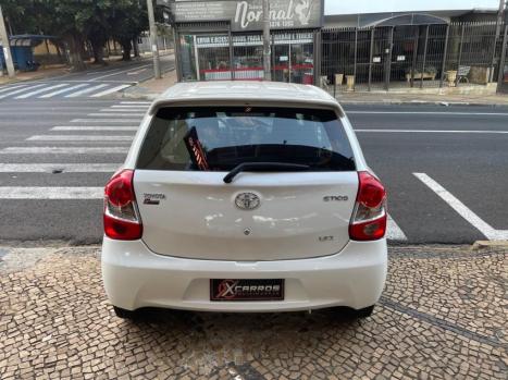 TOYOTA Etios Hatch 1.3 16V 4P FLEX X, Foto 9