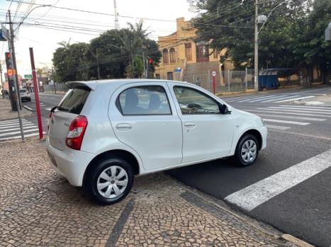 TOYOTA Etios Hatch 1.3 16V 4P FLEX X, Foto 15
