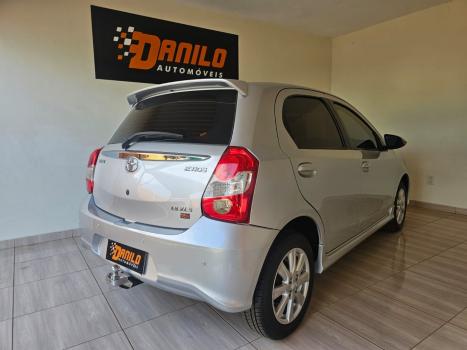 TOYOTA Etios Hatch 1.5 16V 4P FLEX XLS, Foto 3