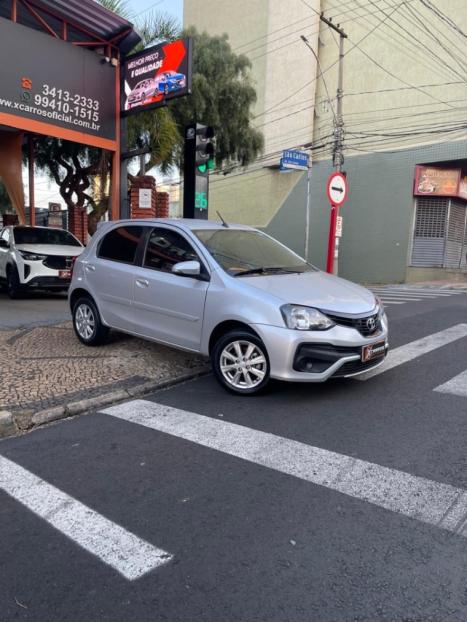 TOYOTA Etios Hatch 1.5 16V 4P FLEX X PLUS AUTOMTICO, Foto 8