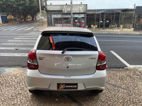 TOYOTA Etios Hatch 1.5 16V 4P FLEX X PLUS AUTOMTICO, Foto 9
