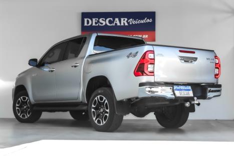 TOYOTA Hilux Caminhonete 2.8 16V SRX 4X4 DIESEL CABINE DUPLA AUTOMTICO, Foto 4