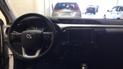 TOYOTA Hilux Caminhonete 2.8 16V SRX 4X4 TURBO DIESEL CABINE DUPLA AUTOMTICO, Foto 12