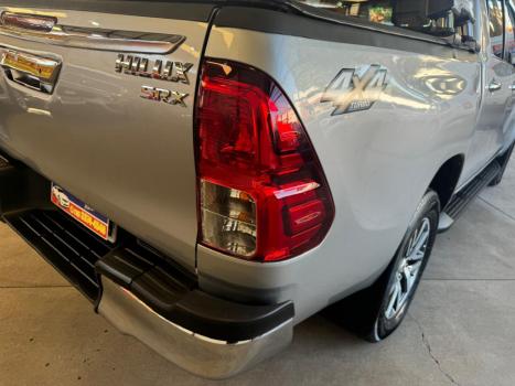TOYOTA Hilux Caminhonete 2.8 16V SRX 4X4 TURBO DIESEL CABINE DUPLA AUTOMTICO, Foto 8