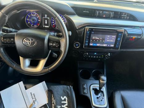 TOYOTA Hilux Caminhonete 2.8 16V SRX 4X4 TURBO DIESEL CABINE DUPLA AUTOMTICO, Foto 19