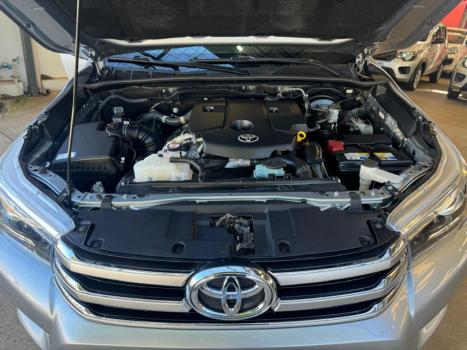 TOYOTA Hilux Caminhonete 2.8 16V SRX 4X4 TURBO DIESEL CABINE DUPLA AUTOMTICO, Foto 20