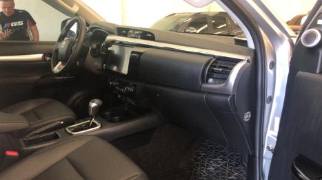 TOYOTA Hilux Caminhonete 2.8 16V SRX PLUS 4X4 TURBO DIESEL CABINE DUPLA AUTOMTICO, Foto 16