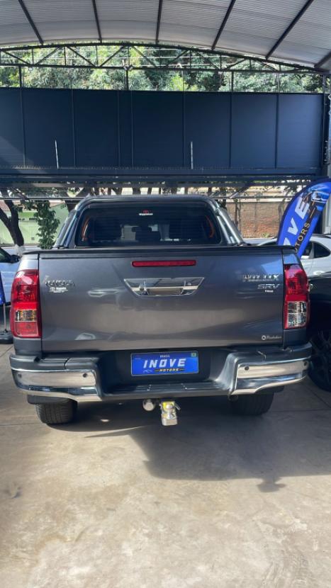 TOYOTA Hilux Caminhonete 2.8 16V SRV 4X4 DIESEL CABINE DUPLA AUTOMTICO, Foto 2