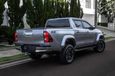 TOYOTA Hilux Caminhonete 2.8 16V SRX PLUS 4X4 TURBO DIESEL CABINE DUPLA AUTOMTICO, Foto 4