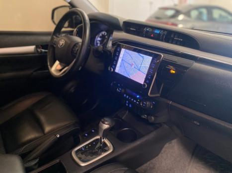 TOYOTA Hilux Caminhonete 2.8 16V SRV 4X4 DIESEL CABINE DUPLA AUTOMTICO, Foto 11