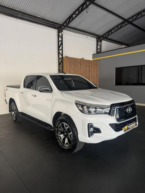 TOYOTA Hilux Caminhonete 2.8 16V SRX 50 ANOS 4X4 TURBO DIESEL CABINE DUPLA AUTOMTICO, Foto 3