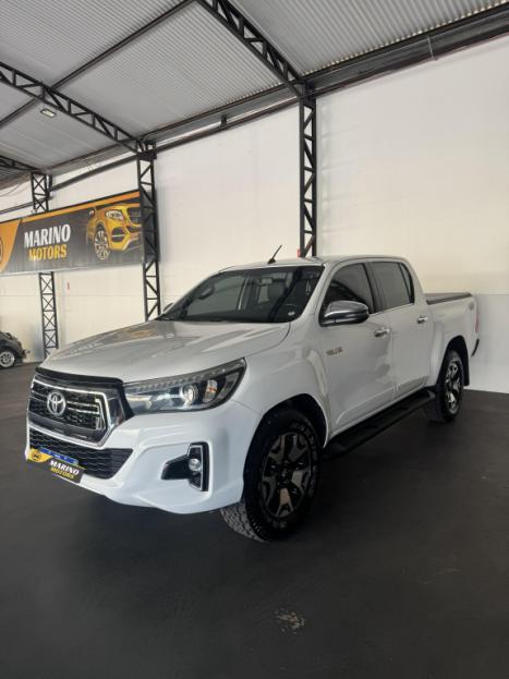 TOYOTA Hilux Caminhonete 2.8 16V SRX 50 ANOS 4X4 TURBO DIESEL CABINE DUPLA AUTOMTICO, Foto 4