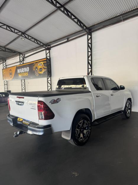 TOYOTA Hilux Caminhonete 2.8 16V SRX 50 ANOS 4X4 TURBO DIESEL CABINE DUPLA AUTOMTICO, Foto 7
