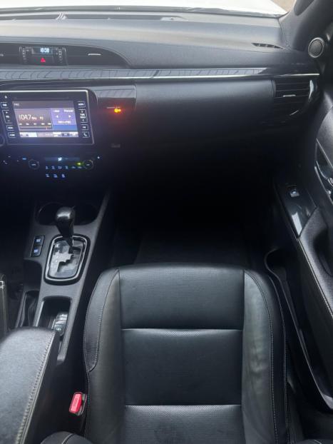 TOYOTA Hilux Caminhonete 2.8 16V SRX 50 ANOS 4X4 TURBO DIESEL CABINE DUPLA AUTOMTICO, Foto 18
