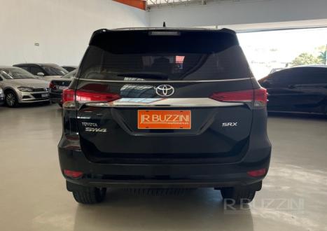 TOYOTA Hilux SW4 , Foto 3