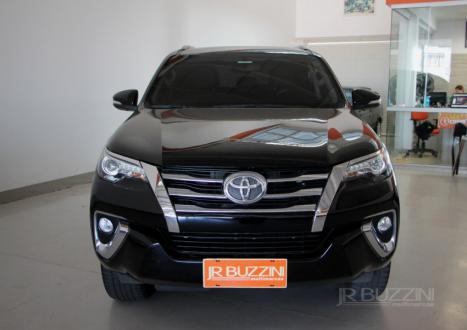 TOYOTA Hilux SW4 , Foto 4