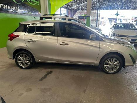 TOYOTA Yaris Hatch 1.3 16V 4P FLEX XL PLUS TECH MULTIDRIVE AUTOMTICO CVT, Foto 5
