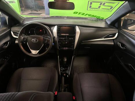 TOYOTA Yaris Hatch 1.3 16V 4P FLEX XL PLUS TECH MULTIDRIVE AUTOMTICO CVT, Foto 9