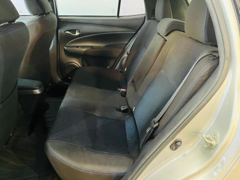 TOYOTA Yaris Hatch 1.5 16V 4P FLEX XL PLUS CONNECT MULTIDRIVE AUTOMTICO CVT, Foto 5