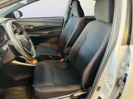 TOYOTA Yaris Hatch 1.5 16V 4P FLEX XL PLUS CONNECT MULTIDRIVE AUTOMTICO CVT, Foto 6