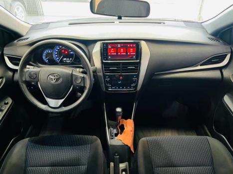 TOYOTA Yaris Hatch 1.5 16V 4P FLEX XL PLUS CONNECT MULTIDRIVE AUTOMTICO CVT, Foto 8