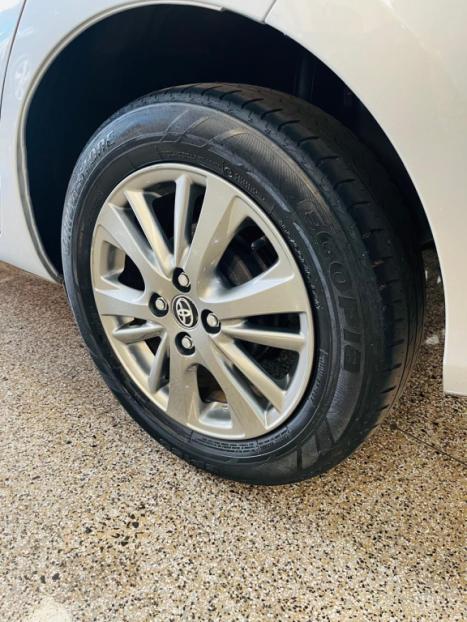 TOYOTA Yaris Hatch 1.5 16V 4P FLEX XL PLUS CONNECT MULTIDRIVE AUTOMTICO CVT, Foto 10